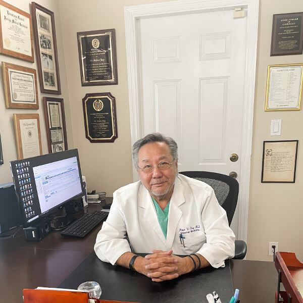 1145649_Dr.-Peter-Choy-Images-For-Landing-Page_1_080621-2 (2)